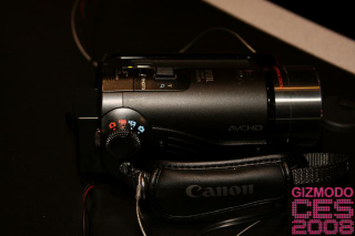 Illustration for article titled Canon's HD Vixia HF10 and HF100 Need No Tape